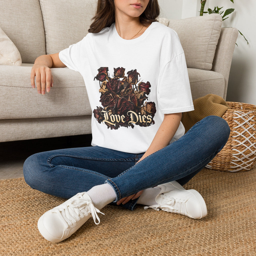 Love Dies Gothic Rose Graphic T-Shirt